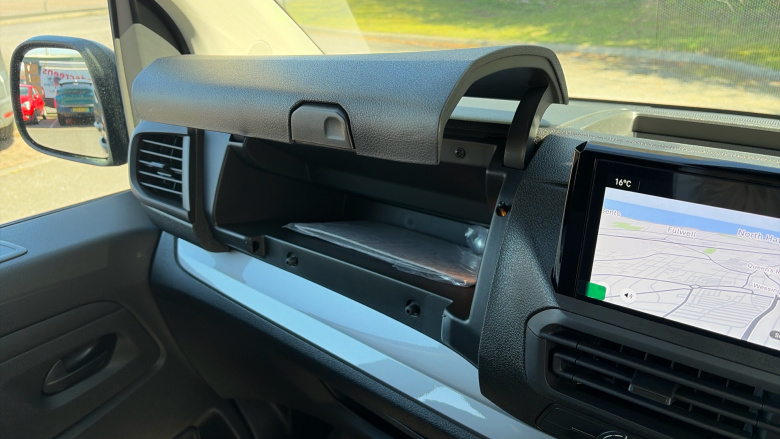 Vauxhall Vivaro L2 Diesel 2.2 Turbo D 150 Pro H1 Double Cab Auto